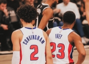 开云体育官网-包含活塞队多点开花，轻松击败对手的词条