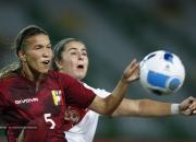 开云平台-秘鲁女足队加强防守训练