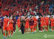 开云体育-国家队迎来一场惊险的足球对决