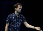 开云APP-ATP总决赛鏖战温网，梅德韦杰夫惊艳四座