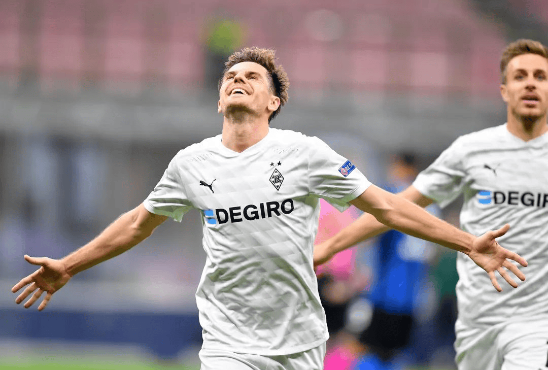 门兴格拉德巴赫主场战平对手积分增加的简单介绍