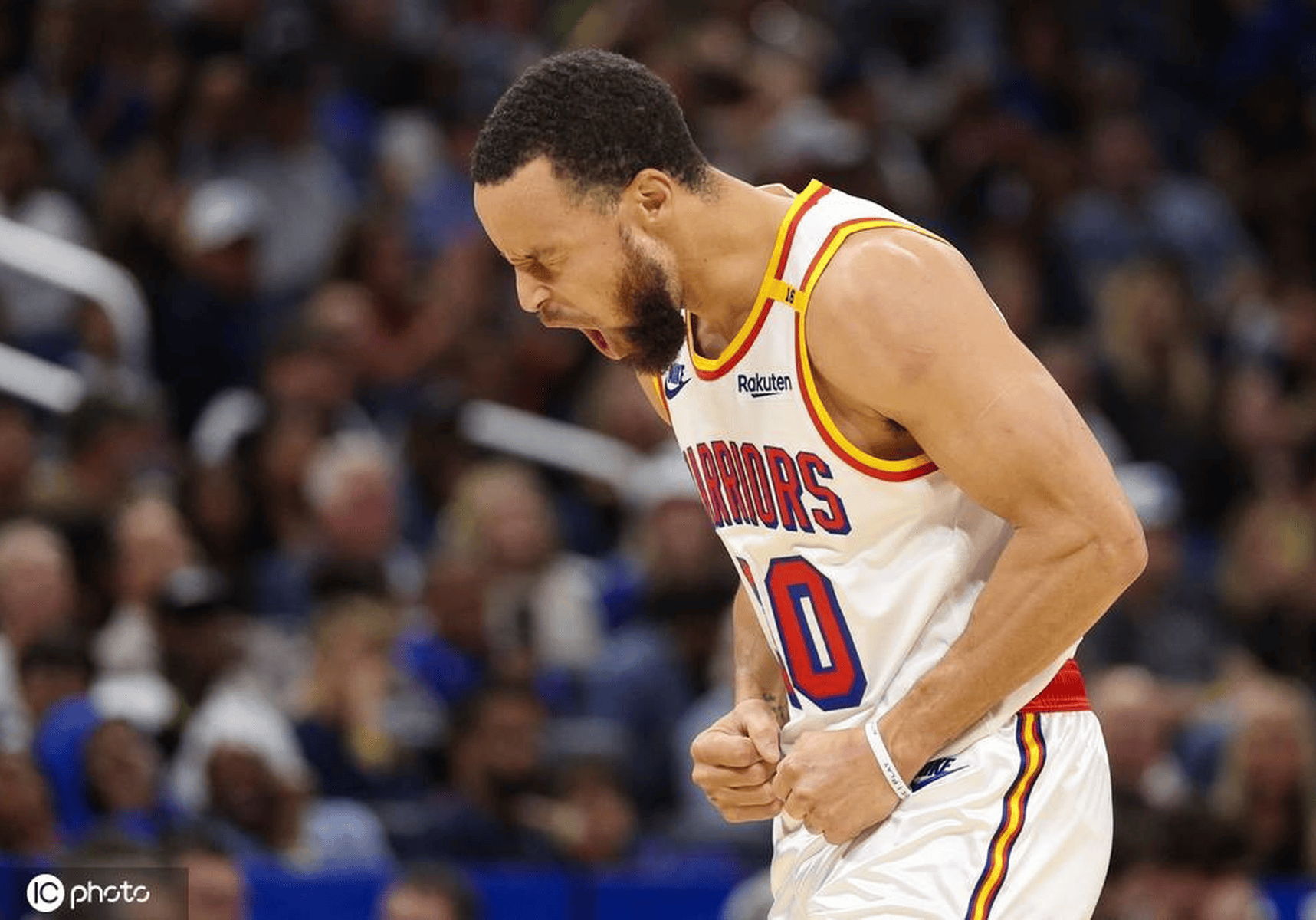 勇士绝杀湖人:库里的三分球再次致胜的简单介绍 勇士绝杀湖人:库里的三分球再次致胜的简单介绍