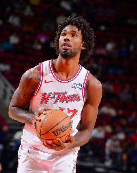 莱万特中场控制节奏,助球队取得稳定表现的简单介绍 莱万特中场控制节奏,助球队取得稳定表现的简单介绍