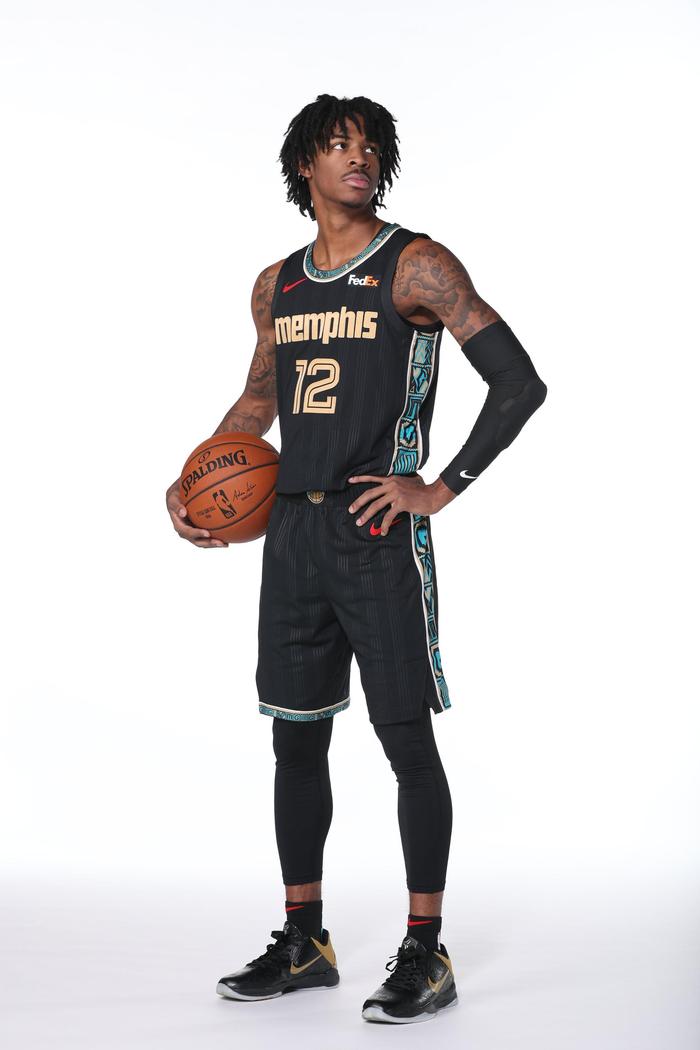 蓝队新帅上任改变风格,带领球队迎战新赛季 蓝队新帅上任改变风格,带领球队迎战新赛季