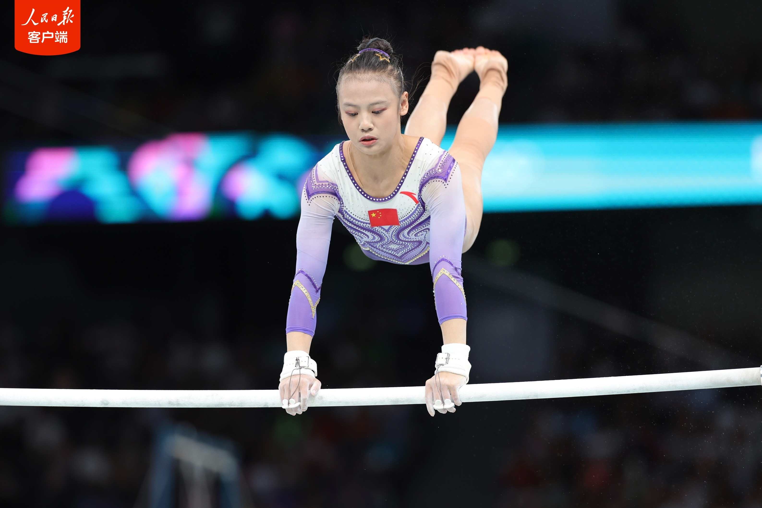 包含阿尔及利亚选手技艺高超，带领球队胜出的词条