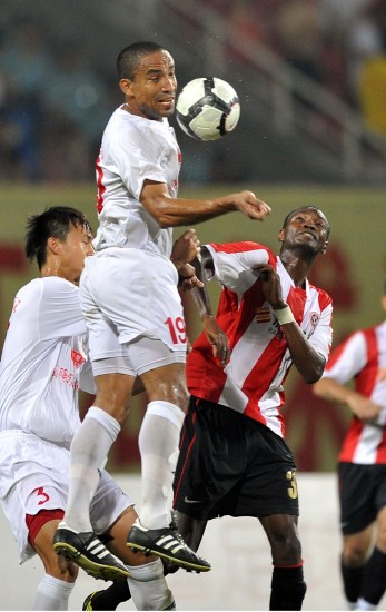 成都谢菲联主场落败,降级形势严峻的简单介绍 成都谢菲联主场落败,降级形势严峻的简单介绍