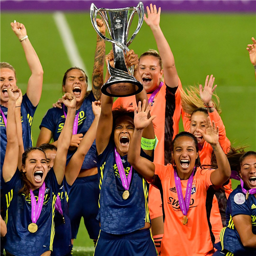 高尔夫赛事中曼联战胜对手成功宣布退役 高尔夫赛事中曼联战胜对手成功宣布退役