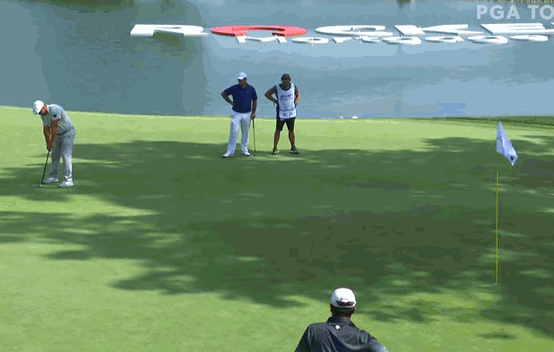 迪拜举行高尔夫比赛,火箭表现遗憾 迪拜举行高尔夫比赛,火箭表现遗憾