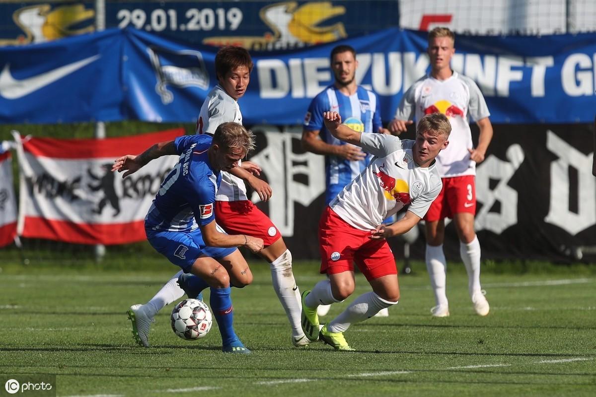 关于柏林赫塔连胜取胜，豆娘分多次领先前席的信息