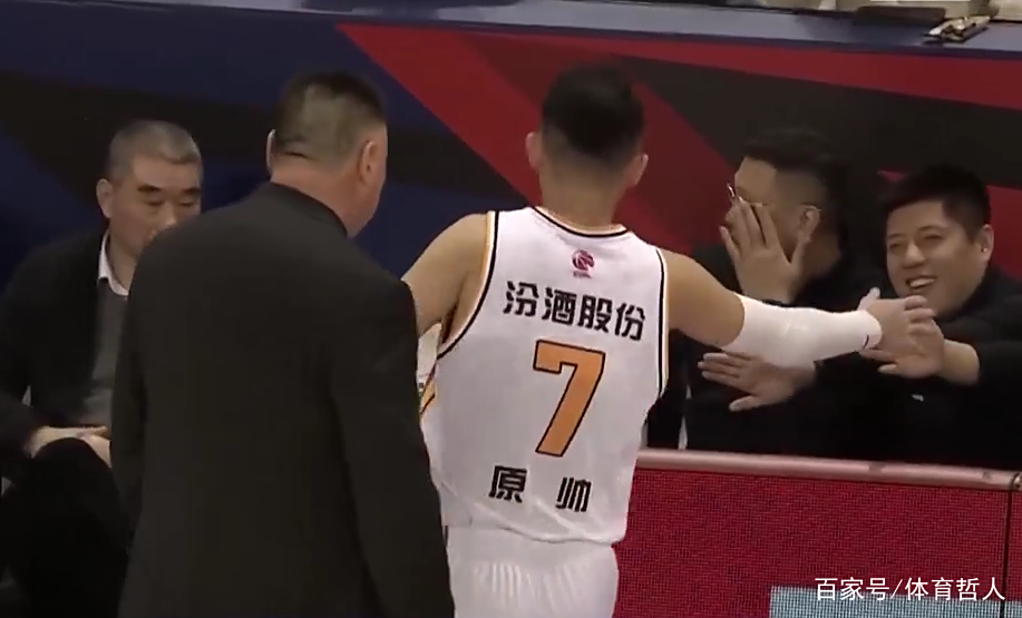 关于佛山灵三队员发挥出色，赢得比赛的信息