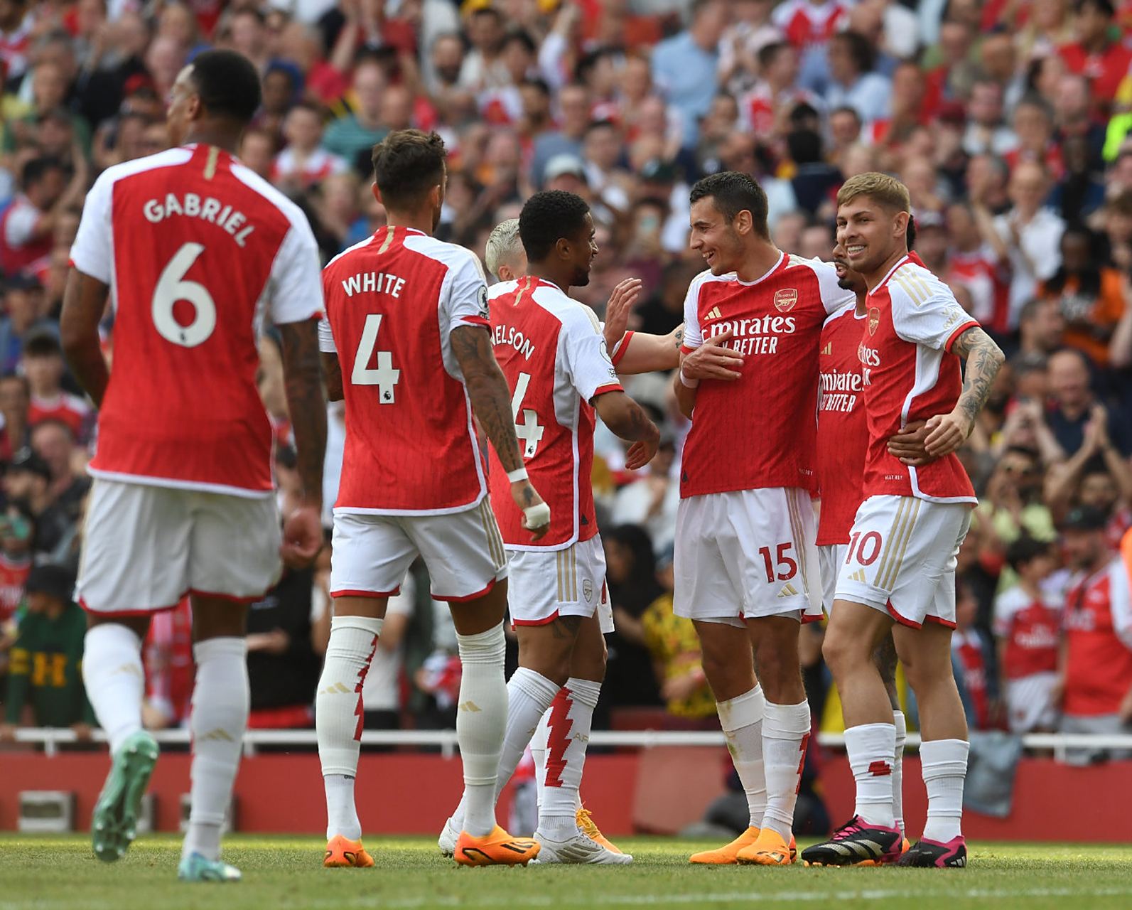 阿森纳击败曼联,重回英超前六的简单介绍 阿森纳击败曼联,重回英超前六的简单介绍