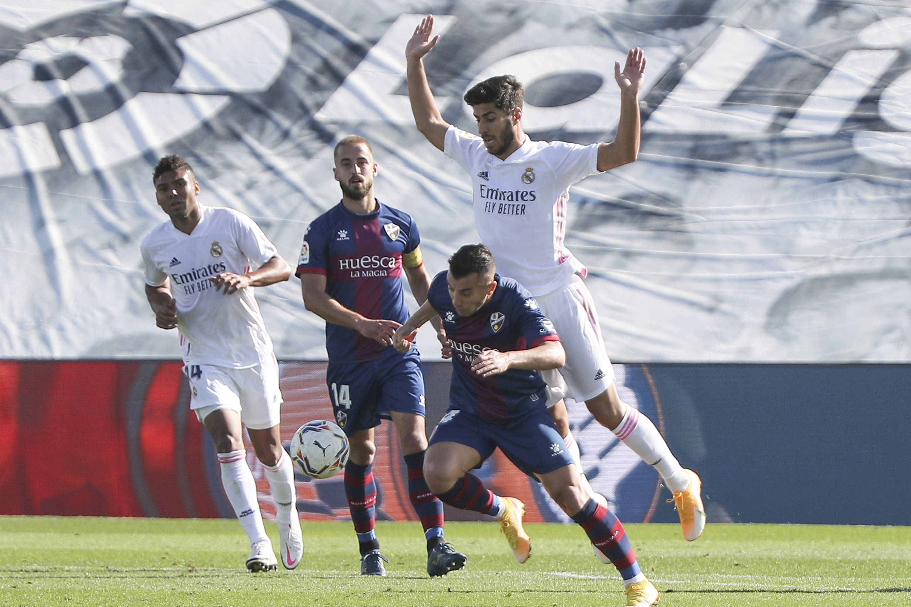 包含皇家社会-小胜阿拉维斯，客场取胜的词条