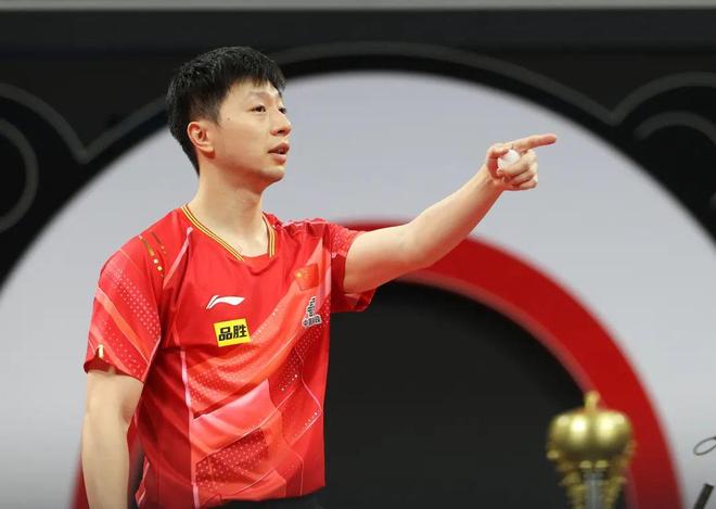 包含黑龙江球队冲击冠军，望取得连胜领跑积分榜的词条