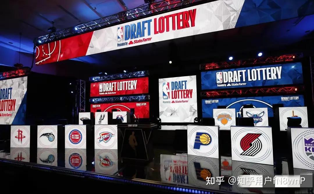 NBA选秀大会在洛杉矶举行,新秀争夺第一顺位 NBA选秀大会在洛杉矶举行,新秀争夺第一顺位