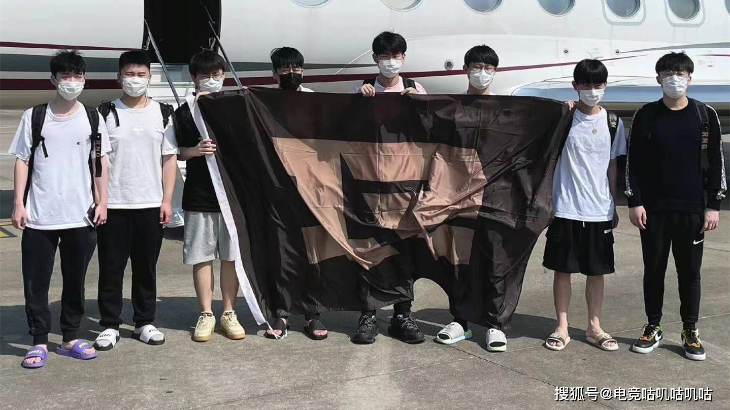 C9横扫G2,Ming开启传奇时刻淘汰赛3:1(东京) C9横扫G2,Ming开启传奇时刻淘汰赛3:1(东京)