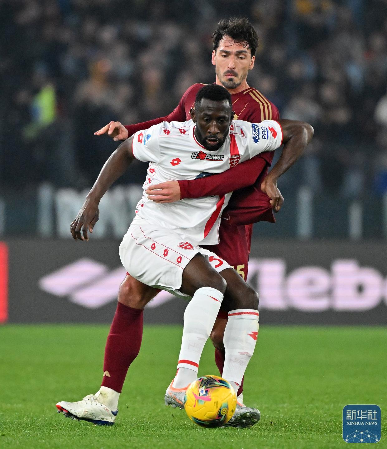 意大利足球风采：罗马城大胜对手取胜