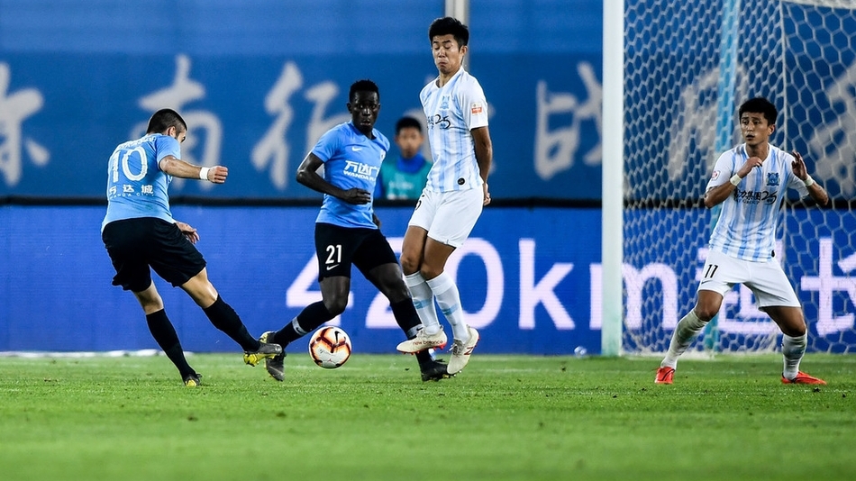 关于泰达面对恒大,主场作战决不能掉以轻心的信息 关于泰达面对恒大,主场作战决不能掉以轻心的信息