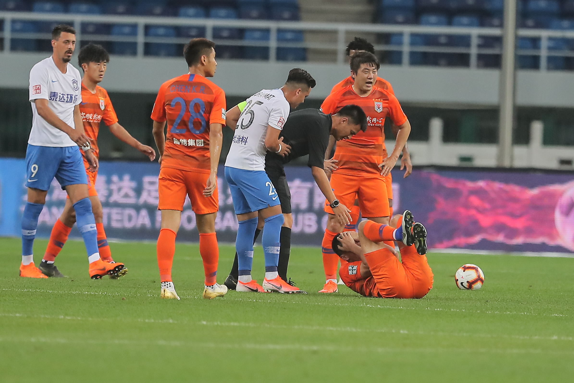 关于泰达面对恒大,主场作战决不能掉以轻心的信息 关于泰达面对恒大,主场作战决不能掉以轻心的信息