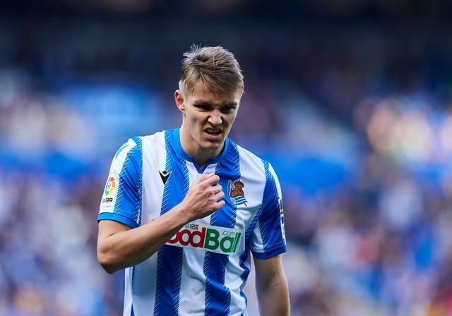 包含皇家社会不俗表现,成为暗黑马的词条 包含皇家社会不俗表现,成为暗黑马的词条