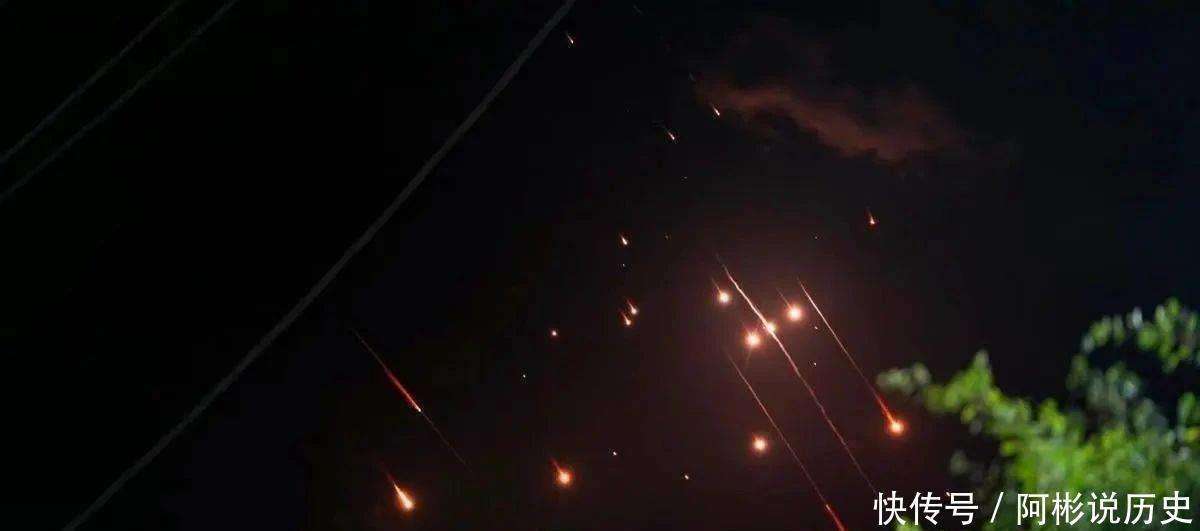 冰球迎来宿敌之战,恩怨再续 冰球迎来宿敌之战,恩怨再续