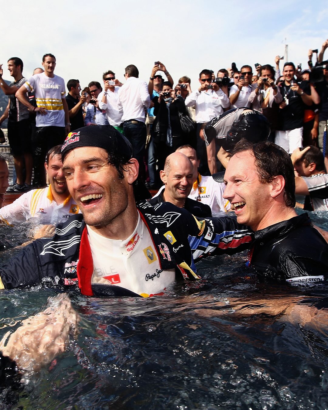 红牛二队碾压哈斯车队，阿隆索惊艳四座