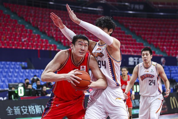 吉林队轻取太阳，王哲林关键制胜