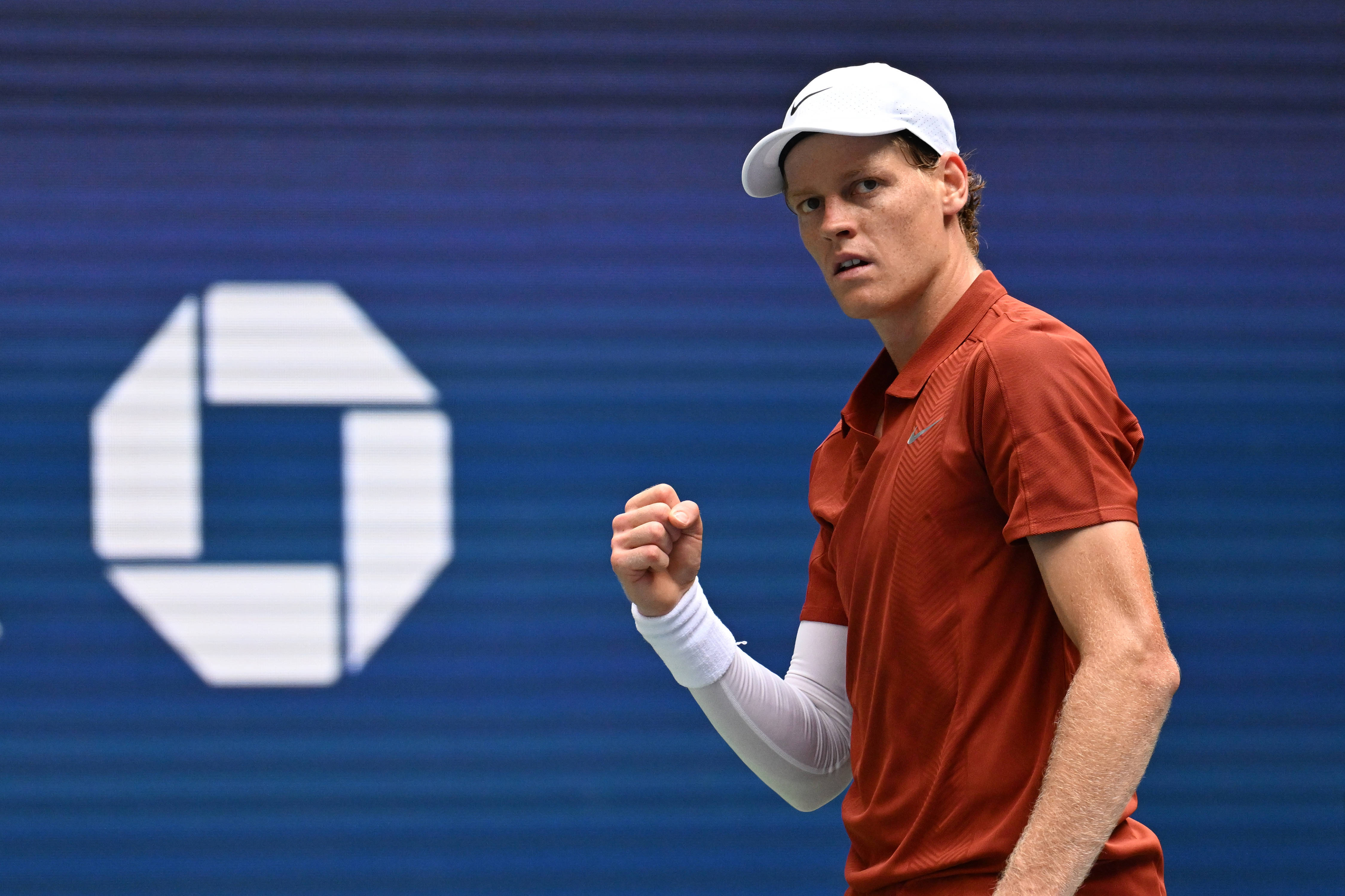 美网鏖战拉沃尔杯，辛纳带队取胜