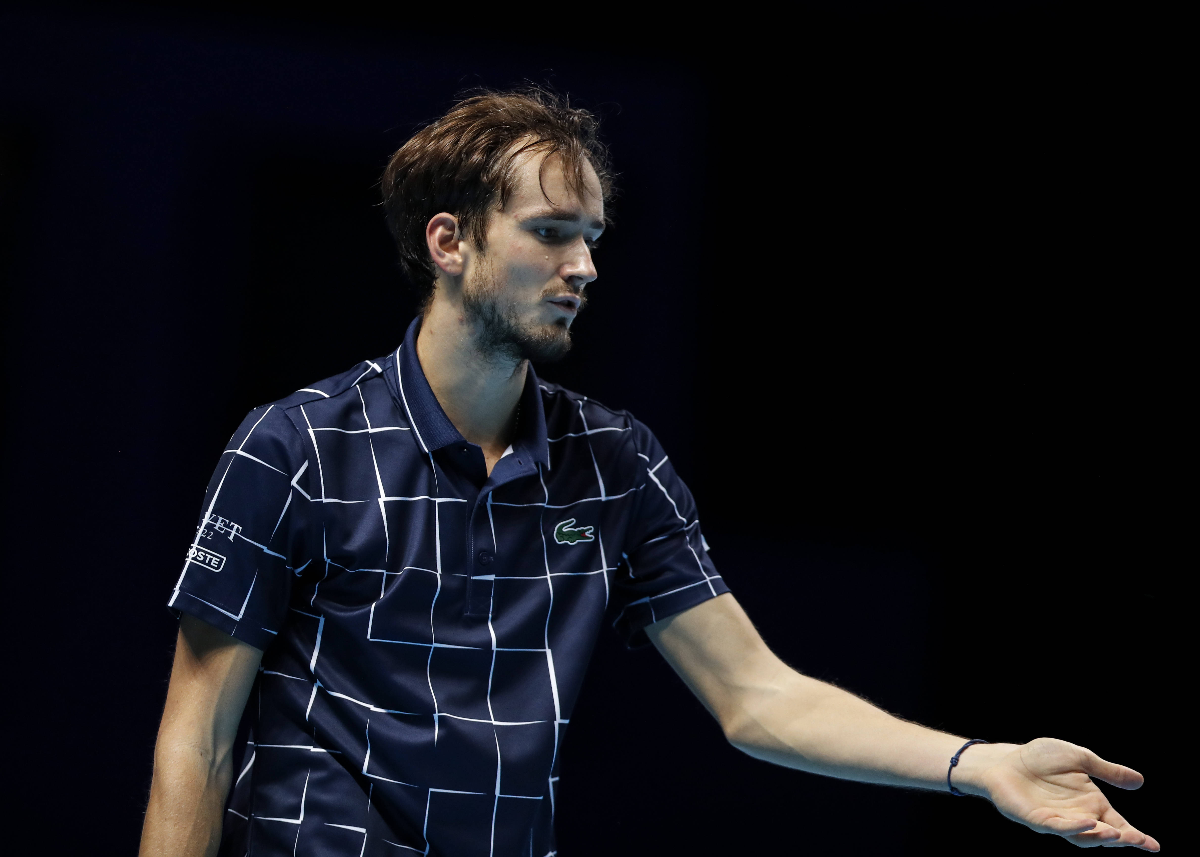 ATP总决赛鏖战温网,梅德韦杰夫惊艳四座 ATP总决赛鏖战温网,梅德韦杰夫惊艳四座